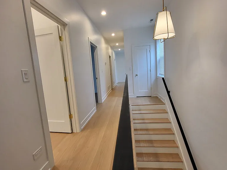 6044 S Eberhart Ave #3 — Photo 3