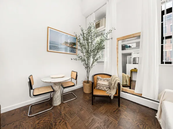350 East 62nd Street 1J image 2 of 14