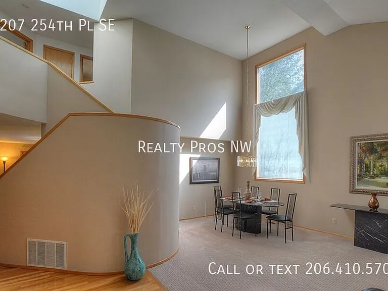 4207 254th Pl SE — Photo 2