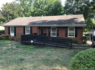 5700 Amity Pl, Charlotte, NC 28212