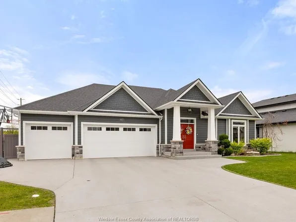 6072 Silver Maple Rd, Lasalle, ON N9H 0C1
