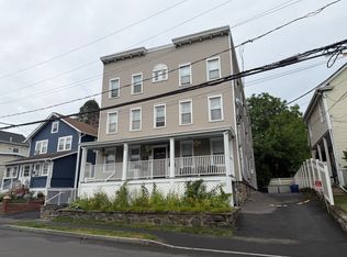 49 S Water St APT 3L, Greenwich, CT 06830
