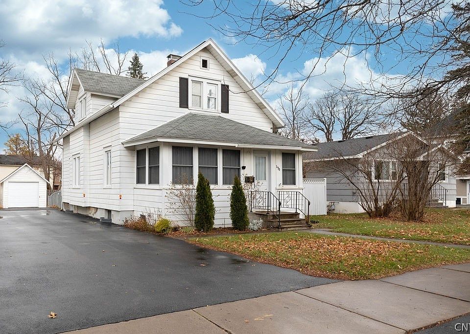 1st image of 136 Dorwin Ave