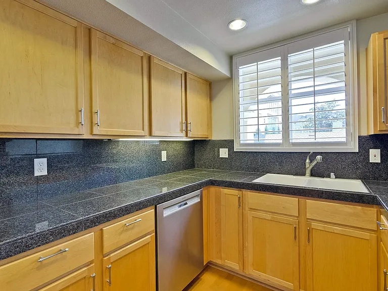 108 Bryant St #23 — Photo 14