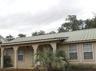 1625 Porpoise St, Ocean Springs, MS 39564