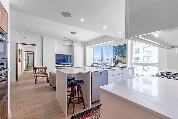 Rented by Douglas Elliman | media 2