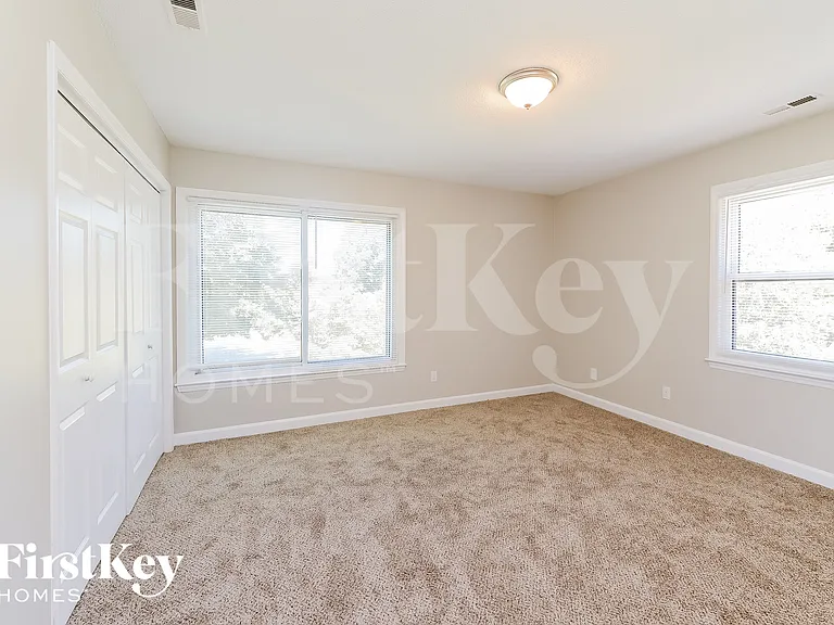 1045 High Ridge Rd — Photo 13