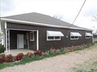 109 W Park, Italy, TX 76651
