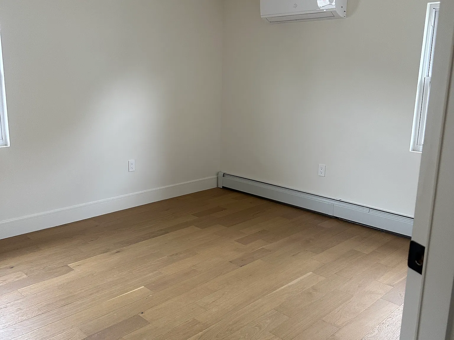 3 bed, 1728 sqft, $4,100 — Photo 3