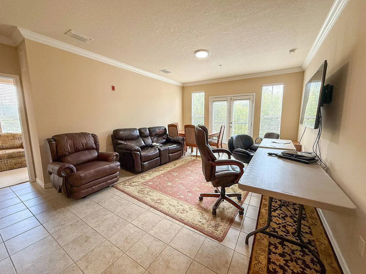 1185 SW 9th Rd — Photo 4