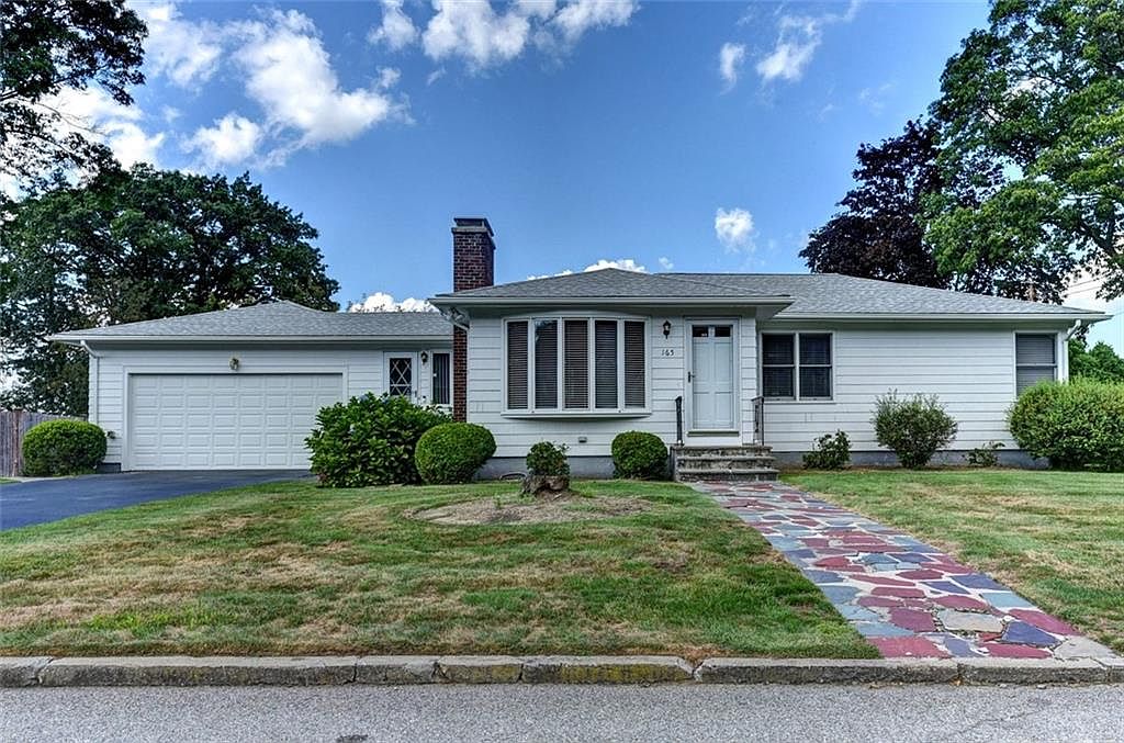 165 Glen Hills Dr, Cranston, RI 02920 Zillow
