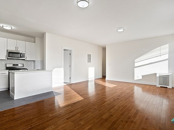 5th image of 215 W 116th St #6BB