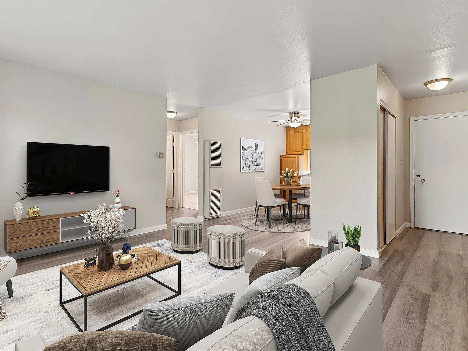 Whispering Oaks Apartments — Photo 3