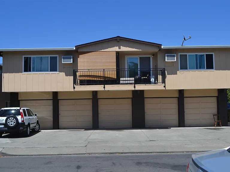 162 Roosevelt Ave #1 — Photo 39