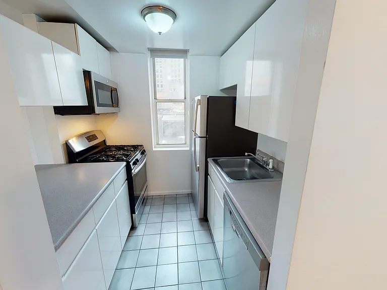 50 Lexington Ave #20H — Photo 5