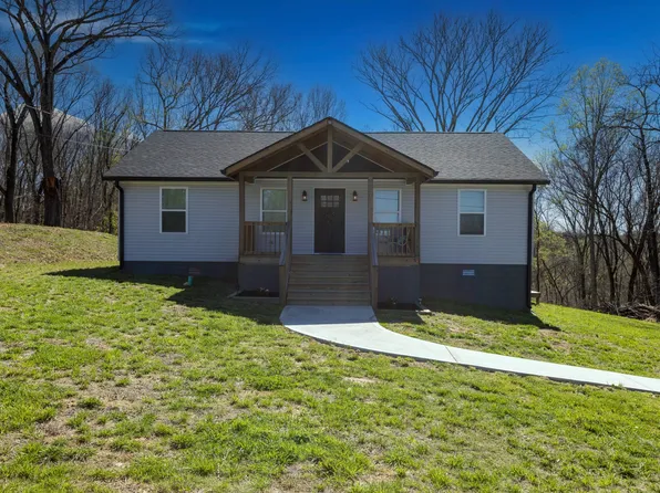 220 Columbia Ave, Centerville, TN 37033