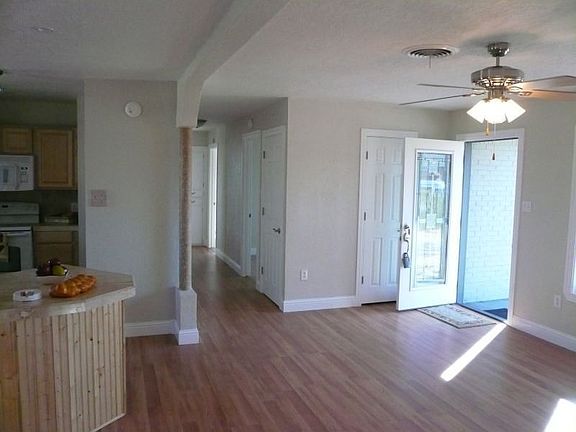 2nd image of 4405 NW Baltimore Ave