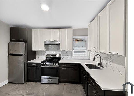 2nd image of 44 Clifford St APT 2