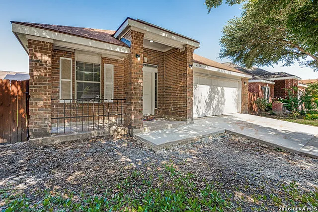 3 bed, 2.0 bath, 1837 sqft, $1,850 — Photo 1