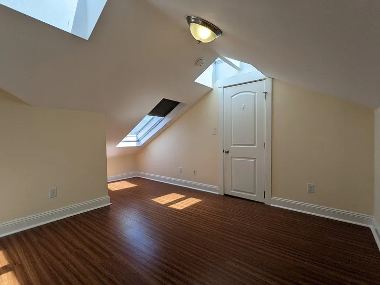 2210 Durant Ave — Photo 27