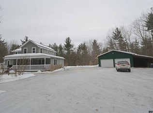 2514 North Rd, Middle grove, NY 12850