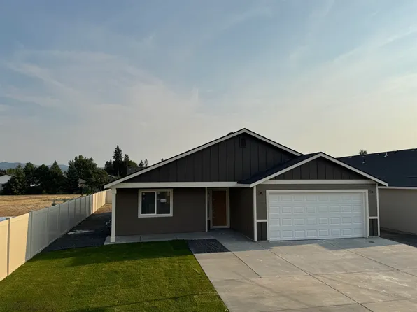 18424 E 1st Ln, Greenacres, WA 99016