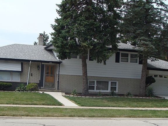 2nd image of 16928 Greenwood Ave