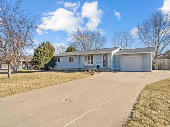 339 Hillside Cir, Baldwin, WI 54002