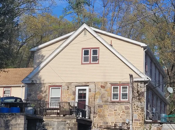 1813 E Susquehanna St #4, Allentown, PA 18103