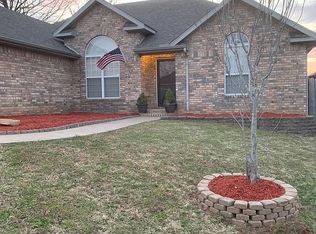 4690 Silver Tree Cir, Springdale, AR 72762