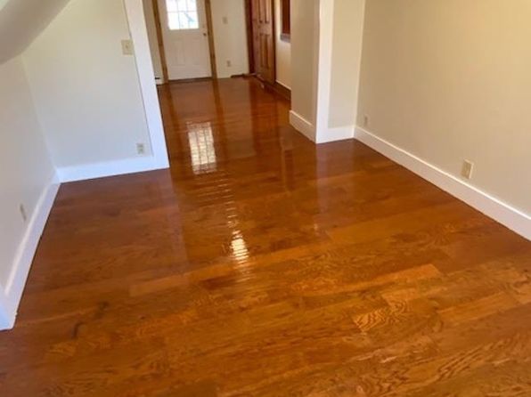 10 Railroad St APT 3