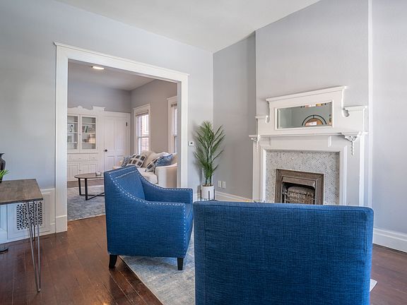 Sitting area or potential dining room