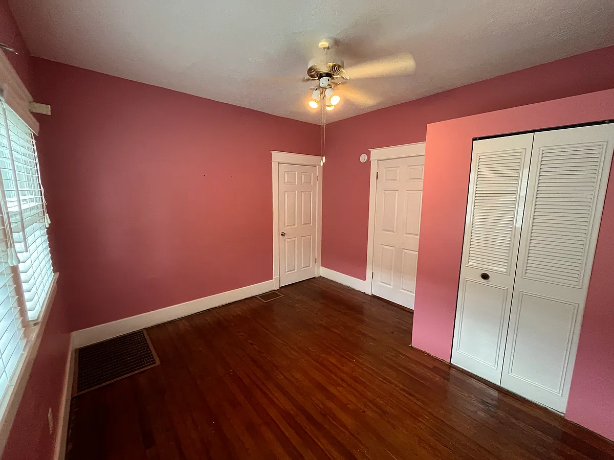 Building Photo - 3604 Lentz Ave