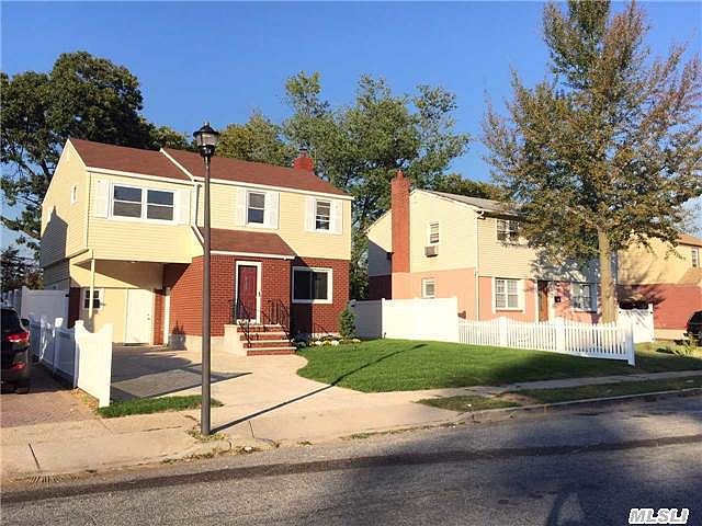 1st image of 352 Norfeld Blvd