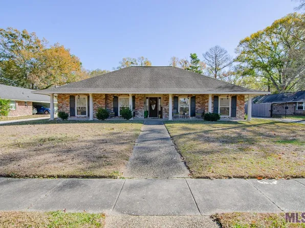 1315 Woodcliff Dr, Baton Rouge, LA 70815
