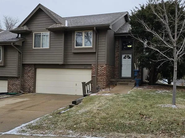 2147 N 121st St, Omaha, NE 68164