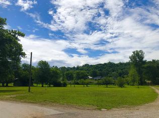 312 W 2nd St, Augusta, KY 41002