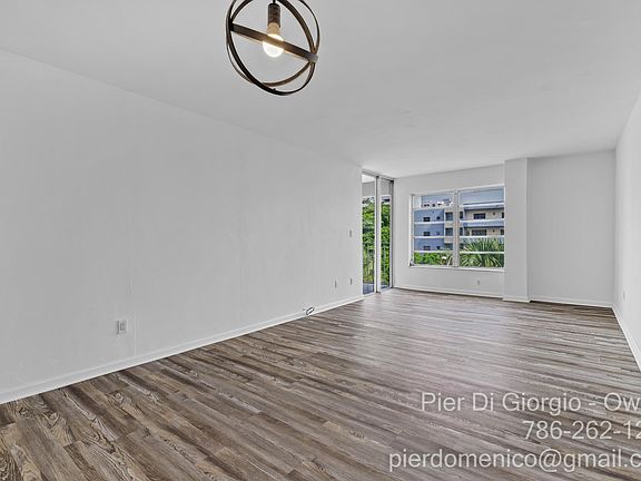 3rd image of 1615 West Ave APT 404
