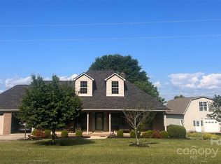 1351 Hardin Rd, Dallas, NC 28034