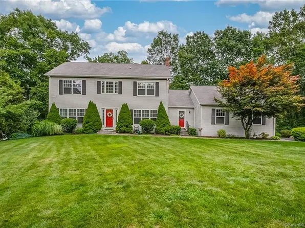 56 Harris Rd Extension, Salem, CT 06420