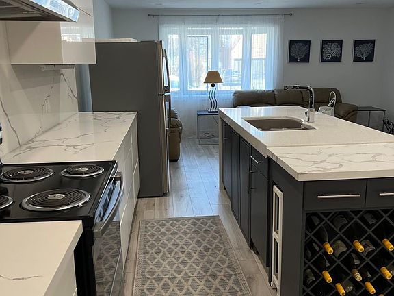 2nd image of 43 Charters Rd