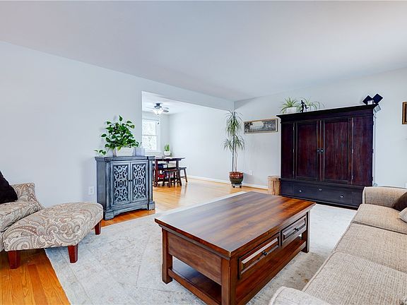 5th image of 42 Aldwick Rise