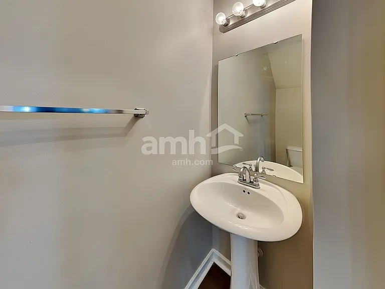 2364 Blackthorn Dr — Photo 19