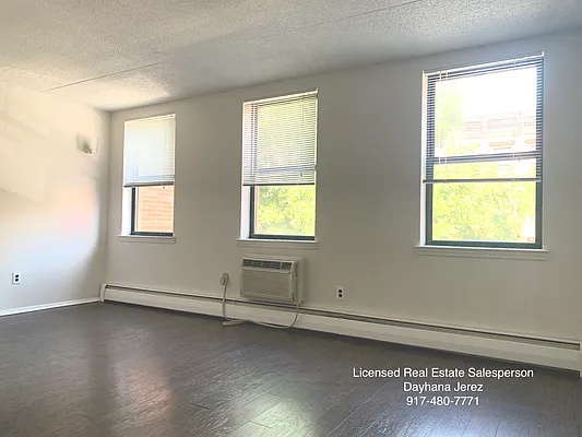 Rented by Oxford Property Group | media 13