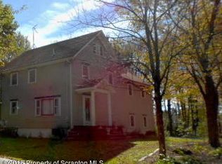 102 Ruthland Ave, Greenfield Township, PA 18407