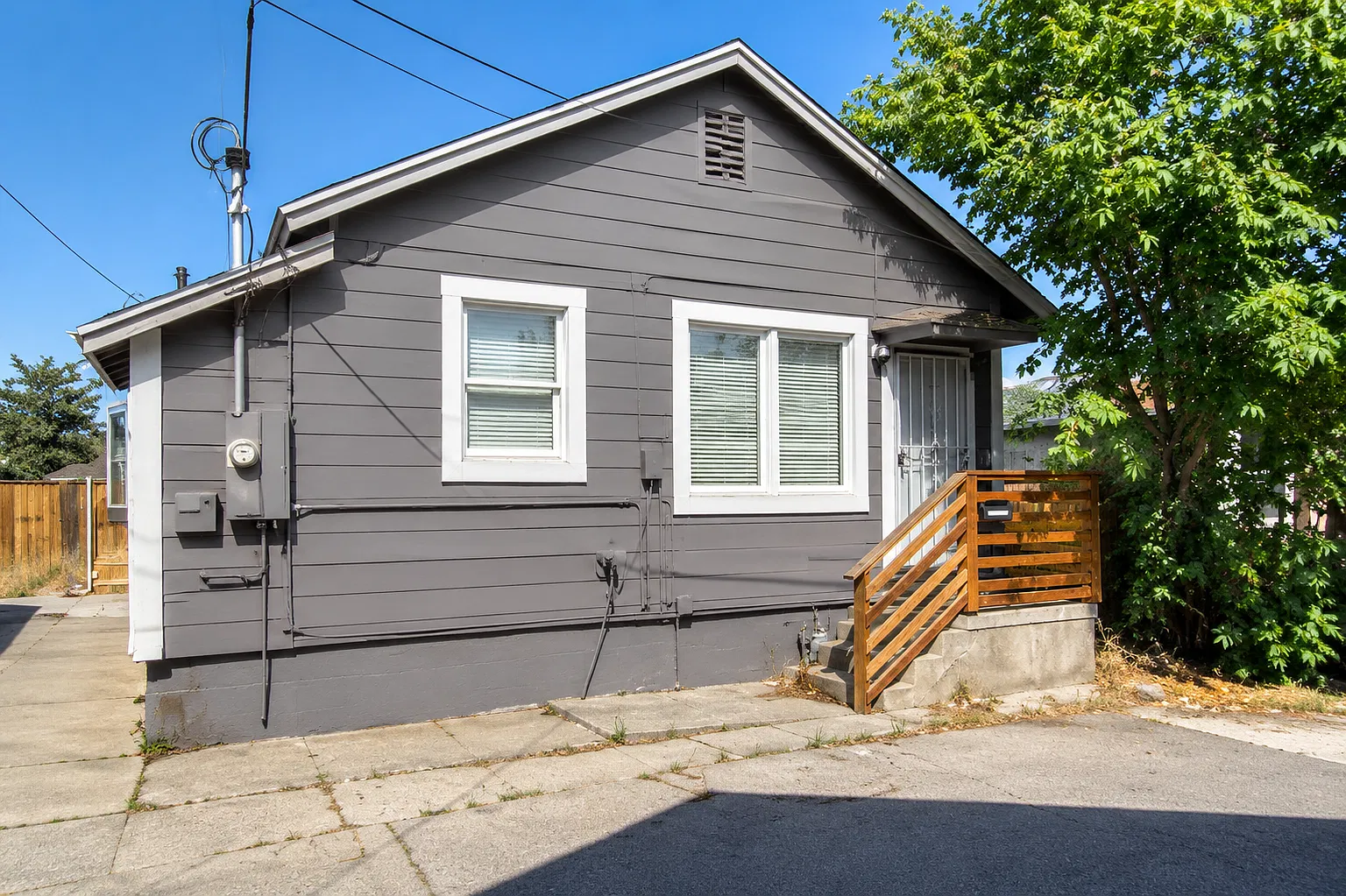 2 bed, 777 sqft, $1,600 — Photo 1