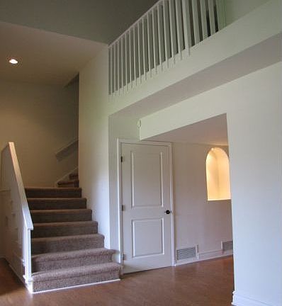 3rd image of 217 E Glenn Dr