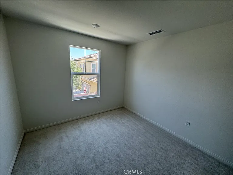15993 Alamo Ct — Photo 22