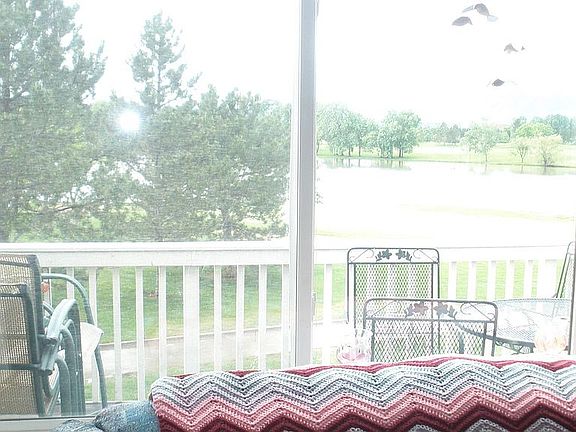L.R View Mountains and Golf and Lake