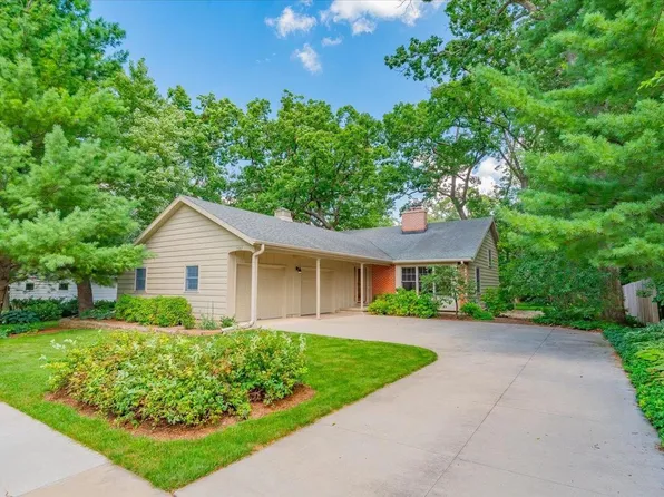 2307 Mayflower Drive, Middleton, WI 53562